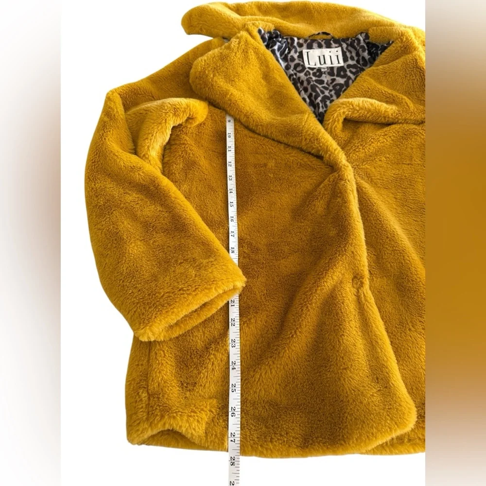 LUII "Jackie" Faux Fur Jacket in Yellow Mustard and Cheetah‎ Lined- Large - Picture 8 of 12